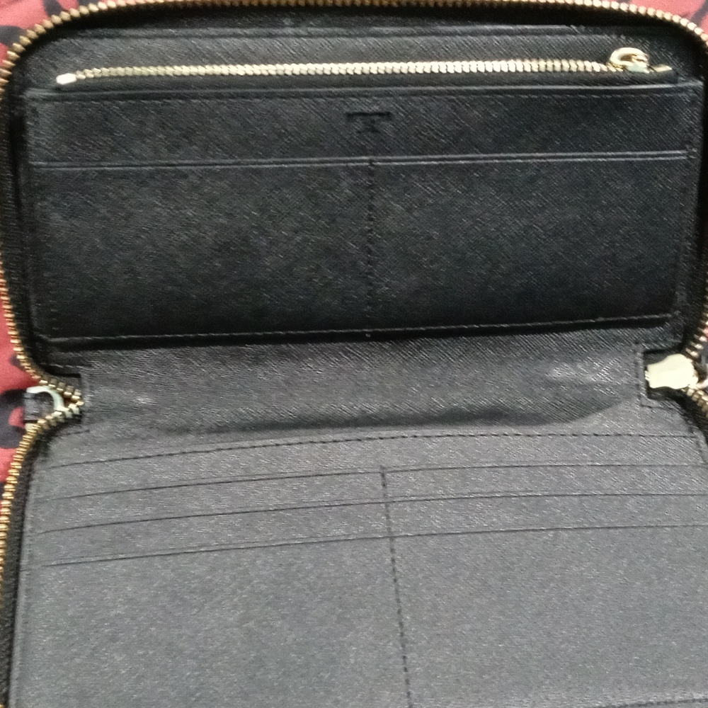 Wallet - Picture 2 of 4